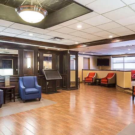 Comfort Inn Cleveland Downtown-2